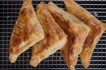 Easy Apple Turnovers