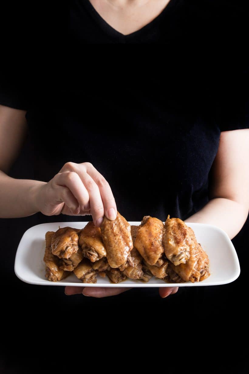 Make these Honey Soy Chicken Wings with 10 mins prep! Super flavorful & tender honey garlic chicken wings are great for dinners, parties, picnics or BBQ.