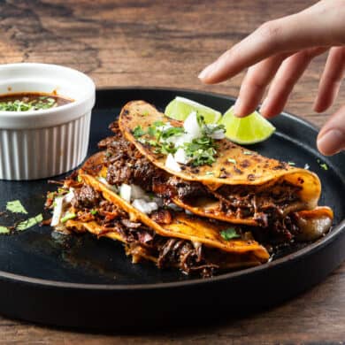 instant pot birria | birria instant pot | instant pot birria tacos | birria recipe | birria de res | tacos de birria | birria tacos recipe #AmyJacky #InstantPot #recipe #mexican #beef #goat