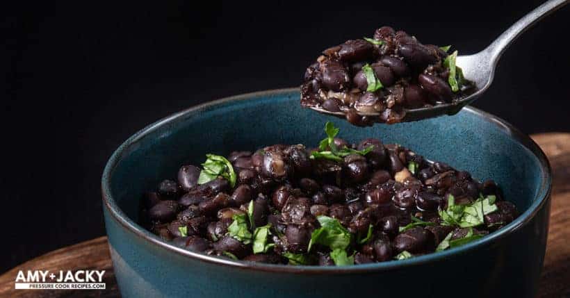 Instant Pot Black Beans | Pressure Cooker Black Beans | Instant Pot Beans | Pressure Cooker Beans | Black Beans Recipes | Instant Pot Vegetarian | Healthy Instant Pot Recipes | how to cook black beans #AmyJacky #InstantPot #recipes #sides #mexican