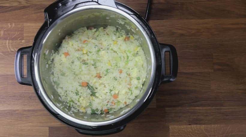 Instant Pot Fried Rice | Pressure Cooker Fried Rice | Chinese Fried Rice | Egg Fried Rice | Instapot Fried Rice | Chinese Recipes #instantpot #pressurecooker #recipes #chinese #easy #side #healthy