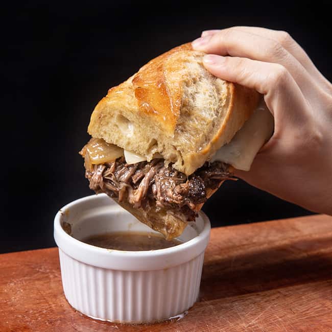 Instant Pot Memorial Day Recipes | Pressure Cooker Memorial Day Recipes: Instant Pot French Dip #InstantPot #recipes #beef