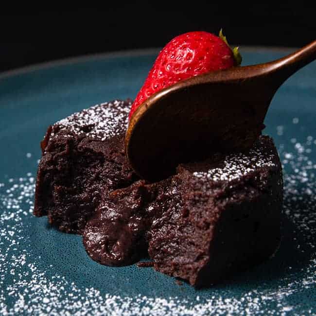 Instant Pot Christmas Recipes: Lava Cake