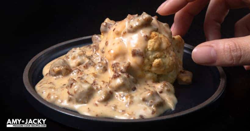 instant pot sausage gravy | instant pot biscuits and gravy | sausage gravy in Instant Pot | biscuits and gravy | sausage gravy | sausage gravy and biscuits | biscuits and gravy sausage | pressure cooker sausage gravy | biscuits | southern #AmyJacky #InstantPot #PressureCooker #recipe #breakfast