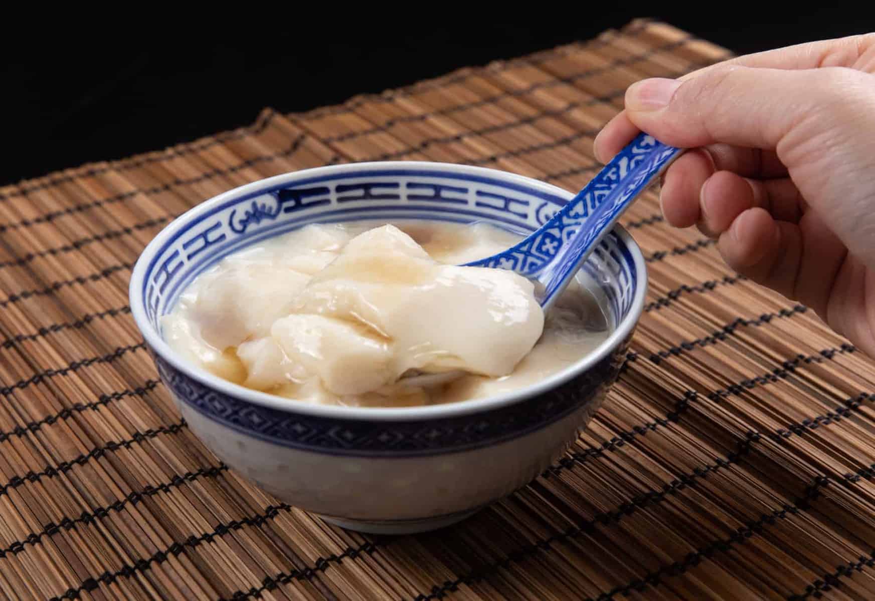 Fresh Melt-in-the-Mouth Instant Pot Tofu Pudding Recipe (Pressure Cooker Dou Hua 豆腐花): Silky smooth soybean pudding with sweet ginger syrup. Super easy & simple yet satisfying dessert. #instantpot #instapot #pressurecooker #powerpressurecooker #soymilk #vegan #vegetarian #recipes #chineserecipes #dessert