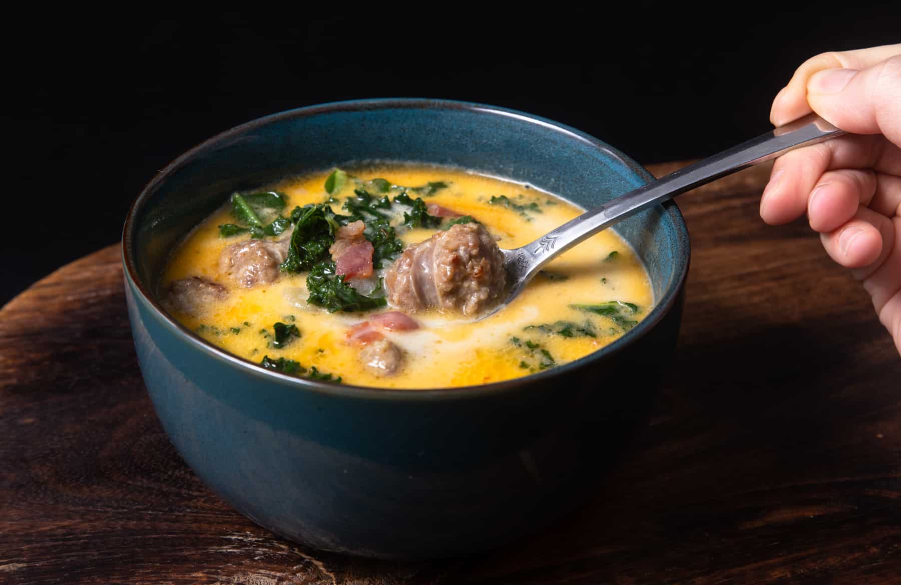 Instant Pot Zuppa Toscana Recipe | Pressure Cooker Zuppa Toscana Soup | Instant Pot Sausage Kale Potato Soup | Instapot Zuppa Toscana | Instant Pot Kale | Instant Pot Soup | Pressure Cooker Soup | Instant Pot Recipes