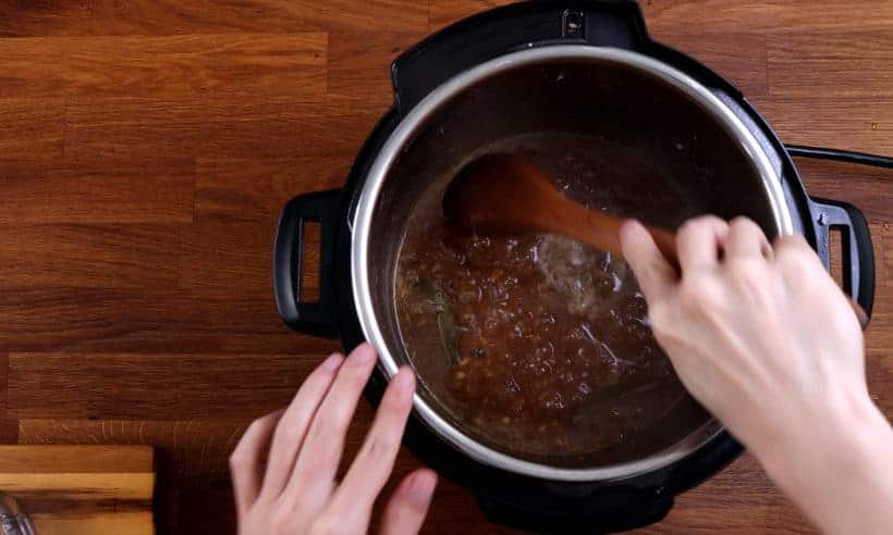 Make roast beef gravy in Instant Pot    #AmyJacky #InstantPot #PressureCooker #recipe #beef