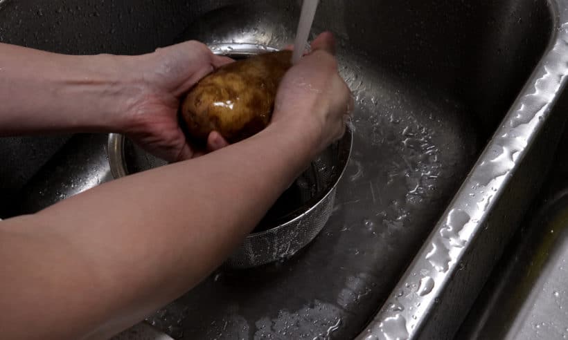 preparing russet potatoes   #AmyJacky #recipe