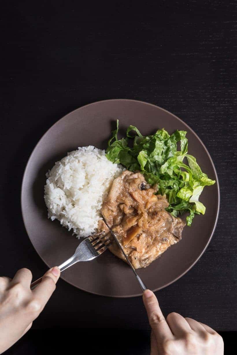 Make this quick & easy 1-minute pressure cooker pork chops and simple homemade applesauce. Moist & tender pork chops drizzled with warm cinnamon applesauce. Yum!!