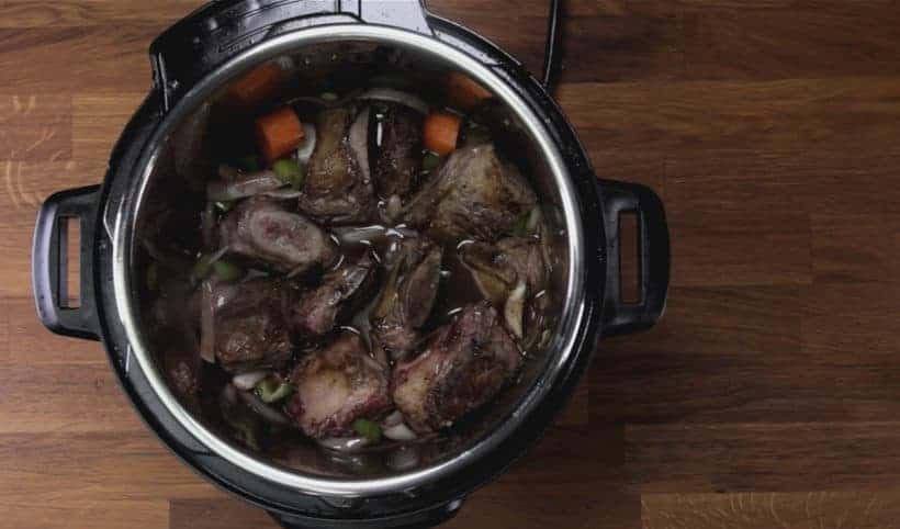 pressure cook short ribs in Instant Pot