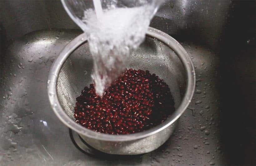 rinse adzuki beans