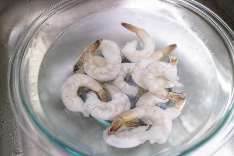 thaw frozen shrimp