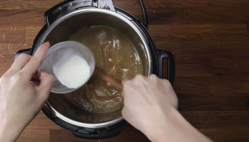 thicken honey garlic sauce with cornstarch